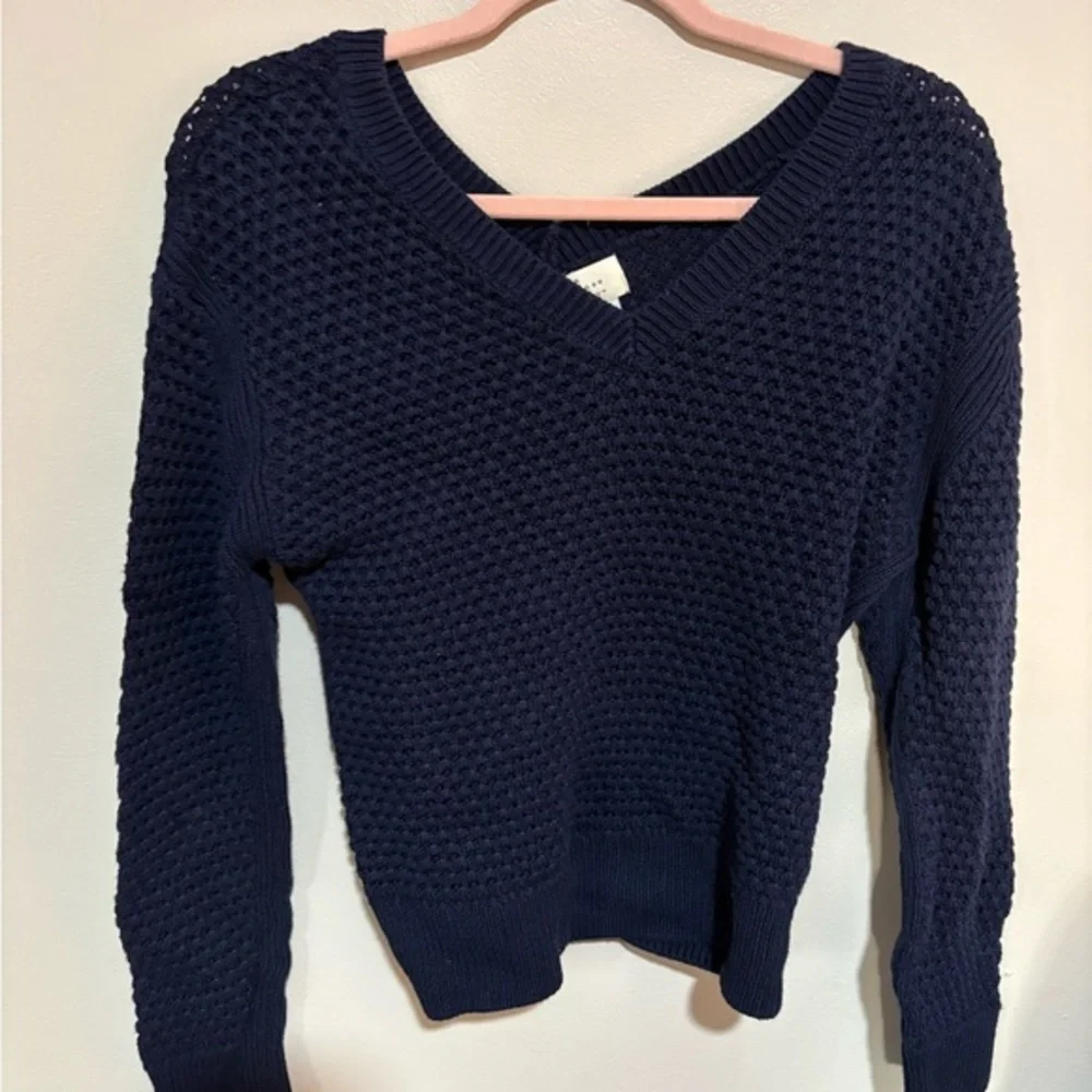 a new day Navy Textured V-Neck Sweater - Women